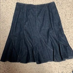 Jones New York swingy denim skirt